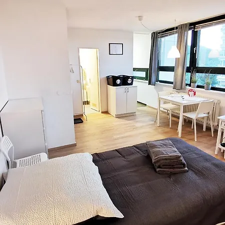 Da01 - Gemuetliches 1-zimmer-apartment Mit Balkon In *